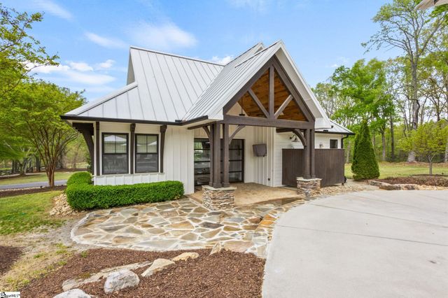 224 Hillside Church Road, Fountain Inn, SC 29644