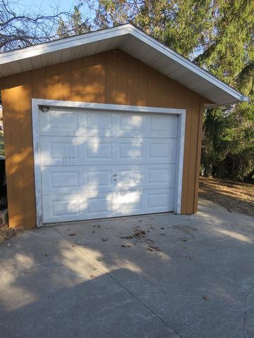 W9847 Dunn Road, Fox Lake, WI 53933