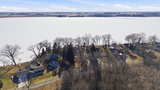 W9847 Dunn Road, Fox Lake, WI 53933