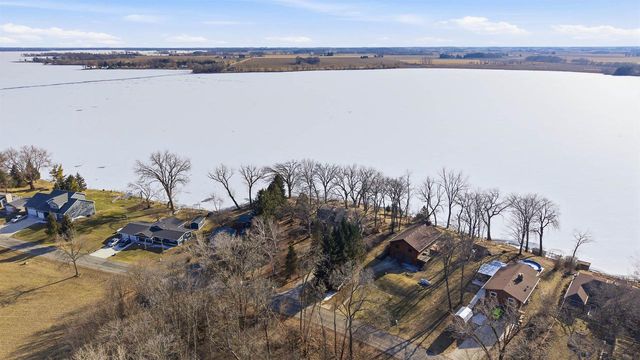 W9847 Dunn Road, Fox Lake, WI 53933