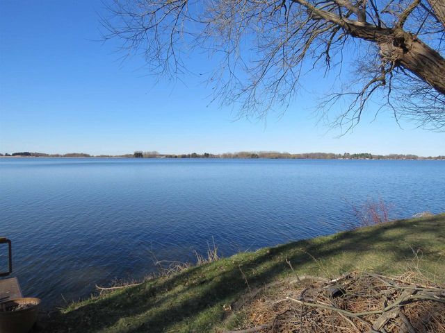 W9847 Dunn Road, Fox Lake, WI 53933