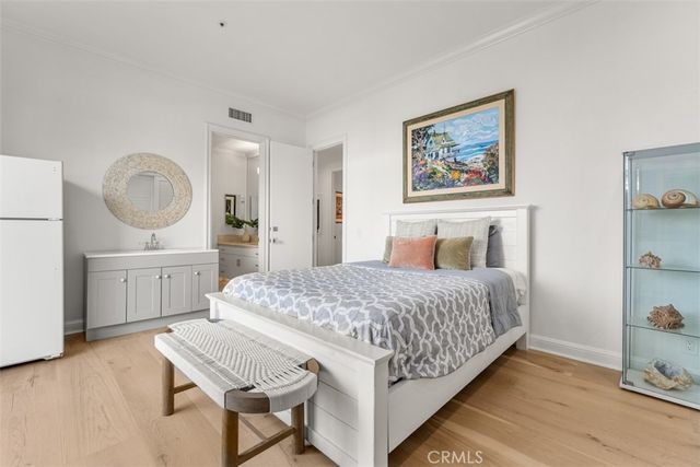 215 Poppy Avenue, Corona Del Mar, CA 92625