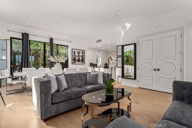 215 Poppy Avenue, Corona Del Mar, CA 92625