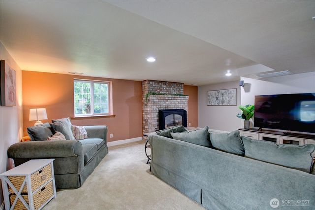 17298 Lake View Boulevard, Mount Vernon, WA 98274