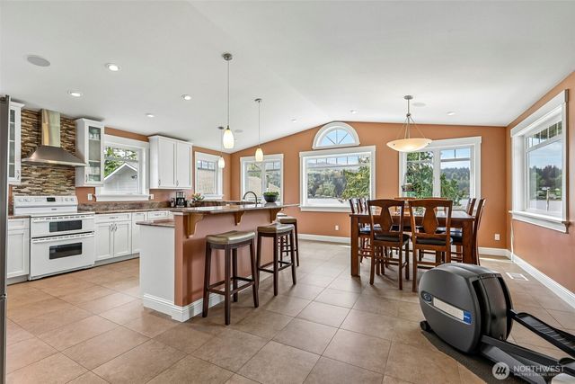 17298 Lake View Boulevard, Mount Vernon, WA 98274