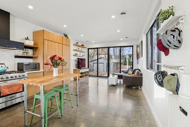 256 Waubesa Street, Madison, WI 53704