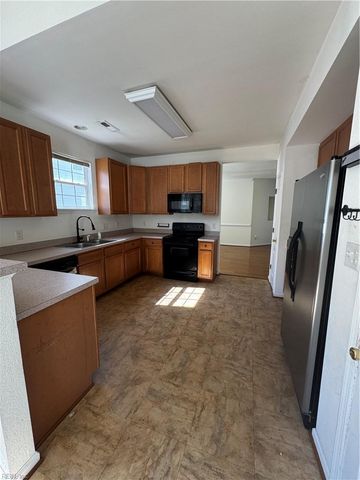 3788 Cainhoy LN, Virginia Beach, VA 23462