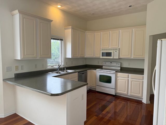 4195 Glenmore Road, Rockton, IL 61072