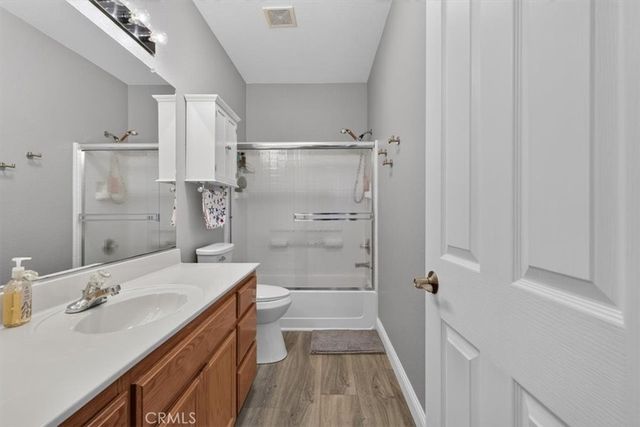 2063 Picadilly Court, Manteca, CA 95336