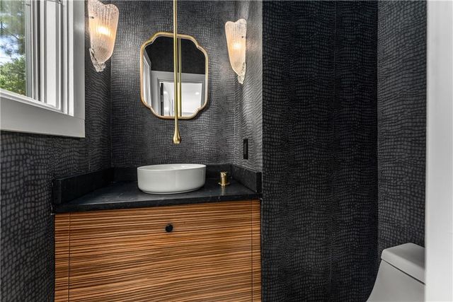 335 Eureka NE Drive, Atlanta, GA 30305