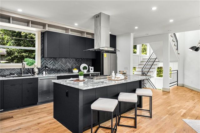 335 Eureka NE Drive, Atlanta, GA 30305