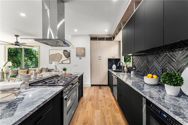 335 Eureka NE Drive, Atlanta, GA 30305