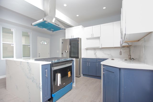 8810 S Morgan Street, Chicago, IL 60620