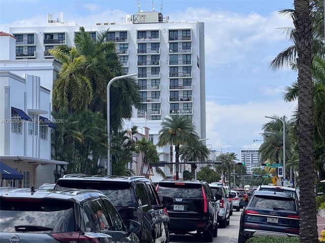 865 Collins Ave 210, Miami Beach, FL 33139