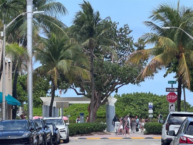 865 Collins Ave 210, Miami Beach, FL 33139