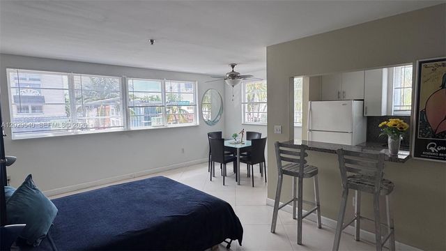 865 Collins Ave 210, Miami Beach, FL 33139