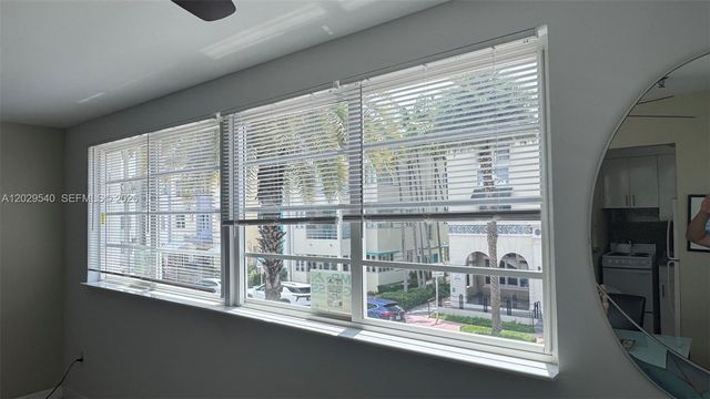 865 Collins Ave 210, Miami Beach, FL 33139