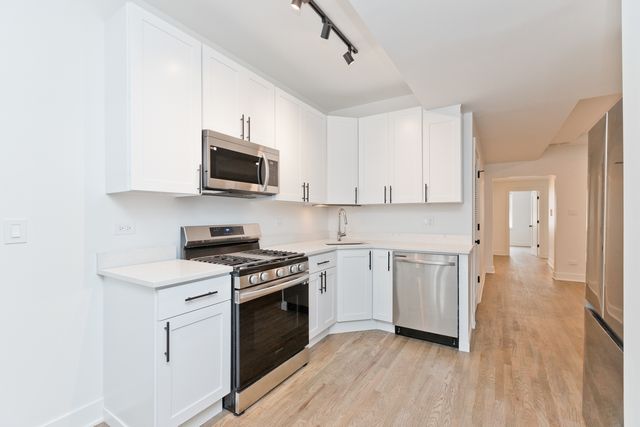 2464 N Lincoln Avenue 2S, Chicago, IL 60614