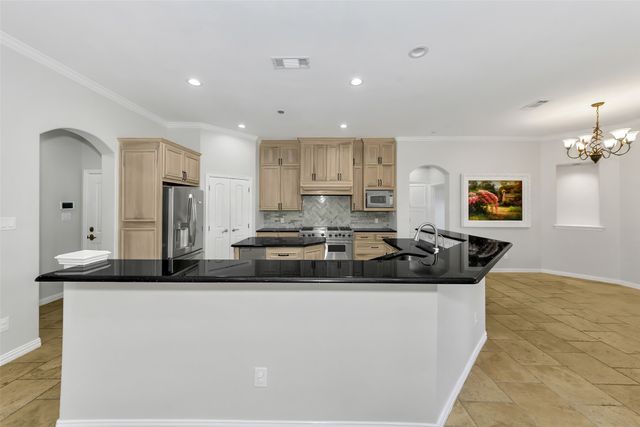 1313 Mildred Lane, Benbrook, TX 76126