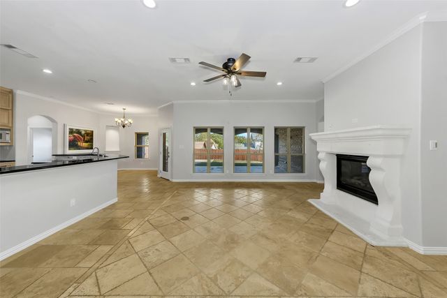 1313 Mildred Lane, Benbrook, TX 76126