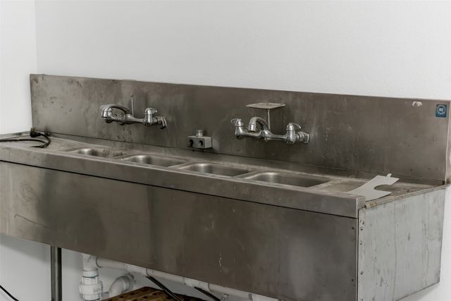 1313 Mildred Lane, Benbrook, TX 76126