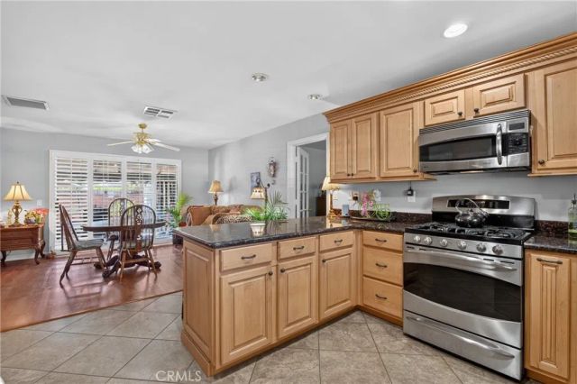 402 S San Mateo Street, Redlands, CA 92373