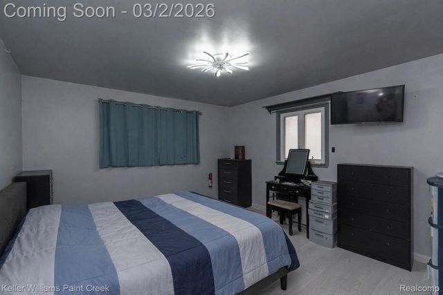 35400 Weideman Street, Clinton Charter Township, MI 48035