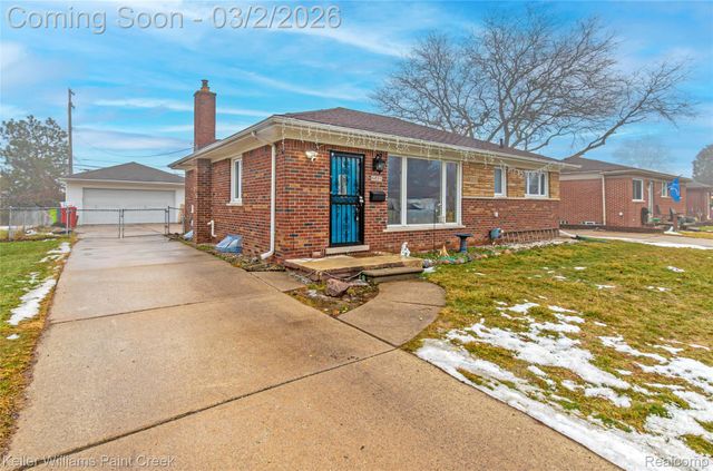 35400 Weideman Street, Clinton Charter Township, MI 48035