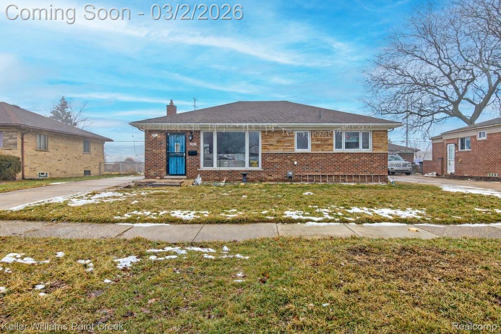 35400 Weideman Street, Clinton Charter Township, MI 48035