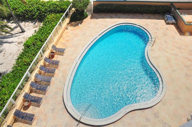 1012 N Ocean Boulevard 204, Pompano Beach, FL 33062