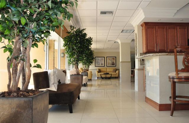 1012 N Ocean Boulevard 204, Pompano Beach, FL 33062
