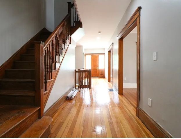 67 Tonawanda St 2, Boston, MA 02124