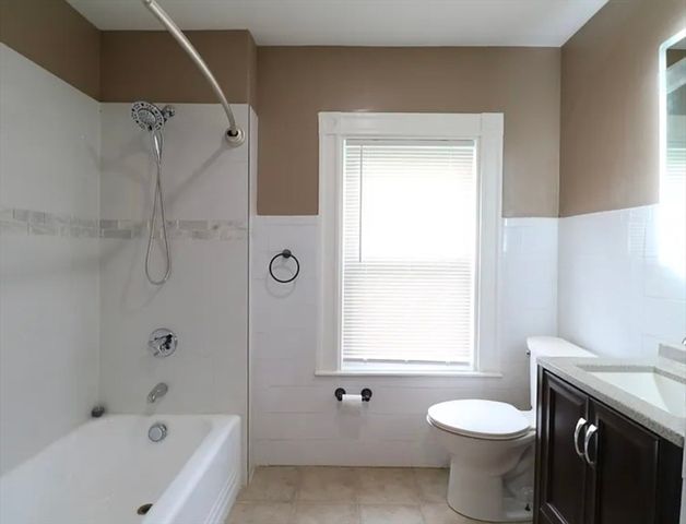 67 Tonawanda St 2, Boston, MA 02124