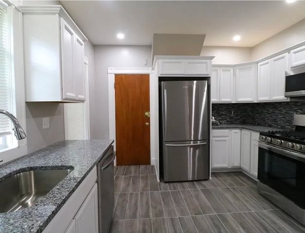 67 Tonawanda St 2, Boston, MA 02124