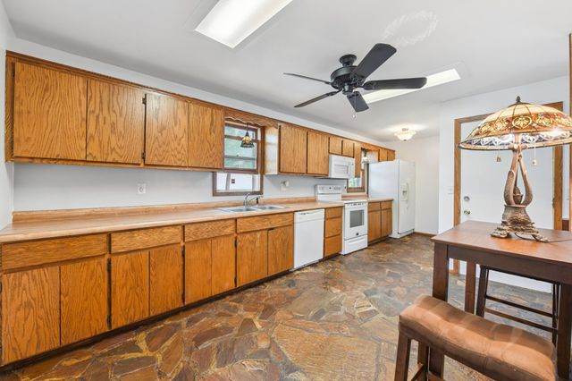 306 6th Avenue W, Shakopee, MN 55379