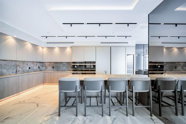 2711 S Ocean Dr 3905, Hollywood, FL 33019
