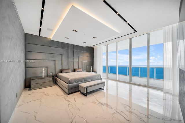2711 S Ocean Dr 3905, Hollywood, FL 33019
