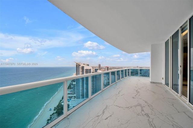 2711 S Ocean Dr 3905, Hollywood, FL 33019