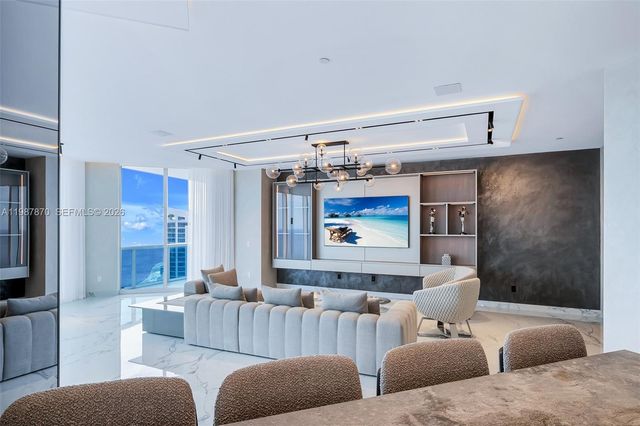 2711 S Ocean Dr 3905, Hollywood, FL 33019