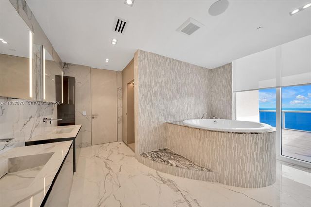 2711 S Ocean Dr 3905, Hollywood, FL 33019