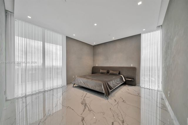 2711 S Ocean Dr 3905, Hollywood, FL 33019