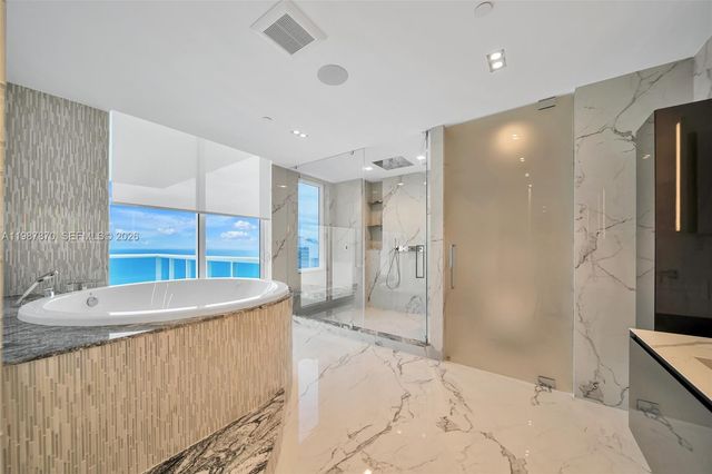 2711 S Ocean Dr 3905, Hollywood, FL 33019