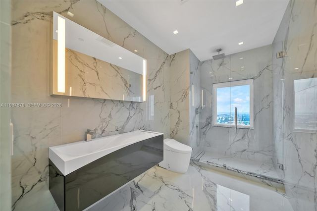 2711 S Ocean Dr 3905, Hollywood, FL 33019