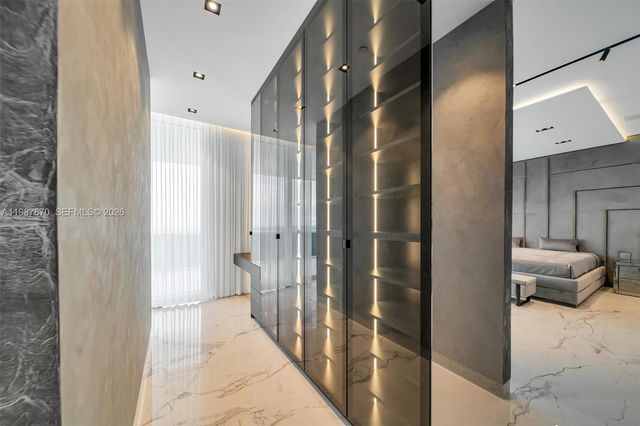 2711 S Ocean Dr 3905, Hollywood, FL 33019
