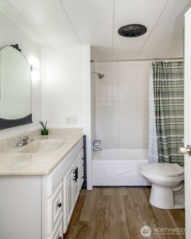 10900 Kuhlman Road SE #24, Olympia, WA 98513