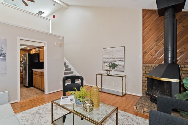 7450 Holly Hill 116, Dallas, TX 75231