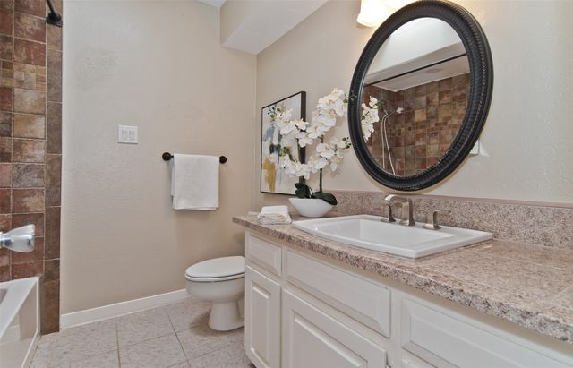 7450 Holly Hill 116, Dallas, TX 75231