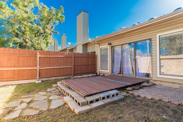 7450 Holly Hill 116, Dallas, TX 75231