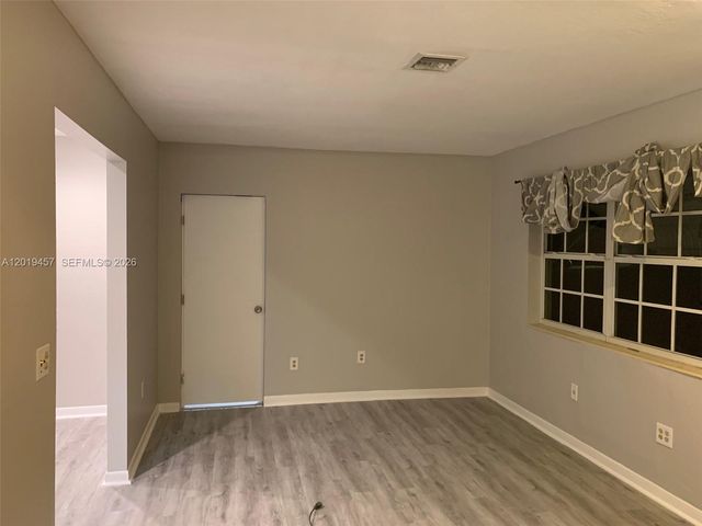 1244 NE 149th St 0, Miami, FL 33161