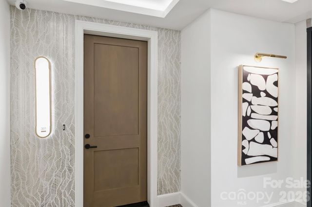 409 Queens Road 301, Charlotte, NC 28207